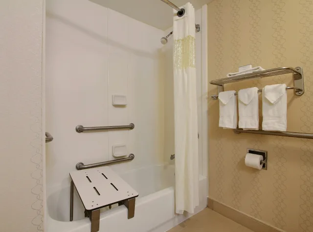 غرفة بسرير كينج لذوي الإعاقة، Hampton Inn Savannah-I-95 Richmond Hill 6/6