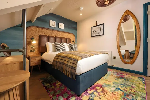 Cozy, Double Bed, Great Western Hotel 1/1