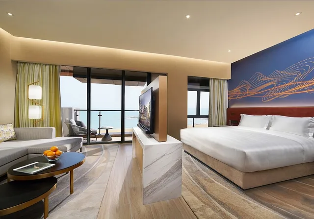 Royal, Rock, Studio, Suite, King Bed, Beach View, Ocean View، Hard Rock Hotel Dalian 1/2