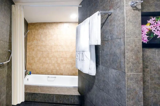 جناح بسرير كينج، Aston Palembang Hotel and Conference Center 5/5
