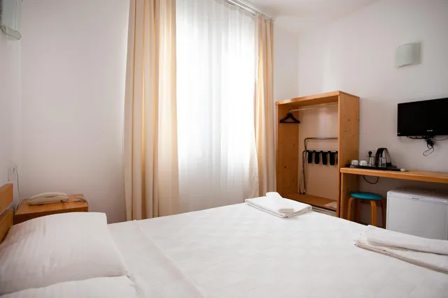 غرفة قياسية بسرير مزدوج، Zephyros City Otel 2/3