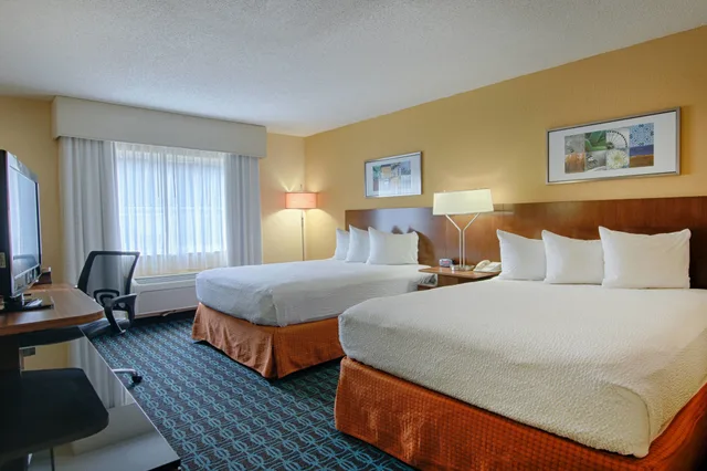 غرفة بسريرين كوين، Fairfield Inn Suites Jacksonville Airport 2/10