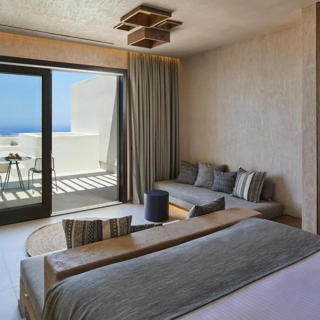 Elegant, Suite, Hot Tub، North Santorini Luxury Spa Hotel 5/10