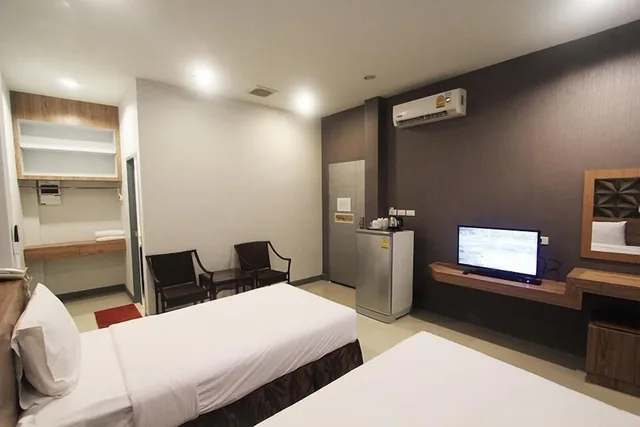 غرفة بسريرين منفصلين، Seree Grand Resort 1/7