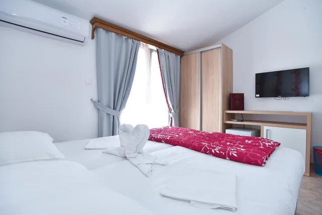 Room, Double or Twin Bed, Balcony, Hotel Grbalj 6/10