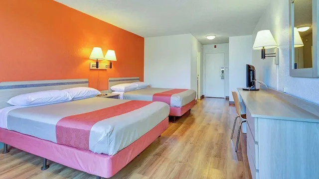 غرفة ديلوكس بسريرين كوين، Motel6 Belmont, CA San Francisco Redwood City 1/7