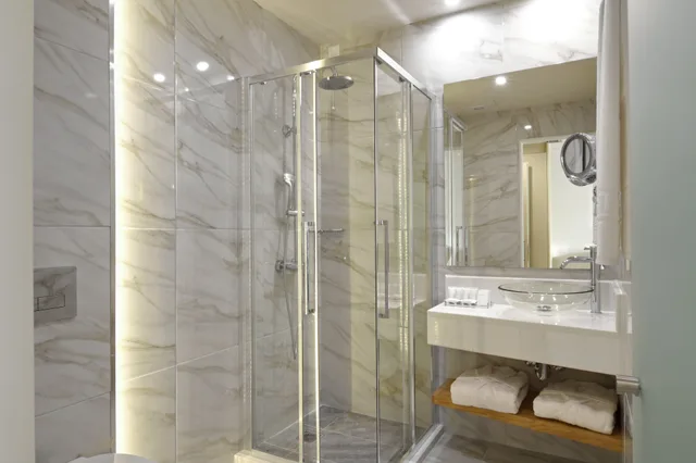 غرفة قياسية ثلاثية، Athens Avenue Hotel 2/3