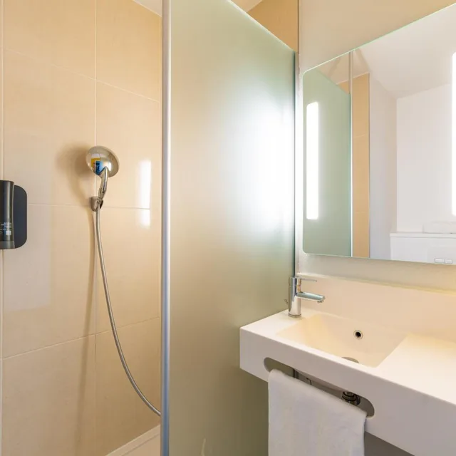 غرفة بسرير كينج، B B Hotel Lyon Sud Etats Unis 4/4