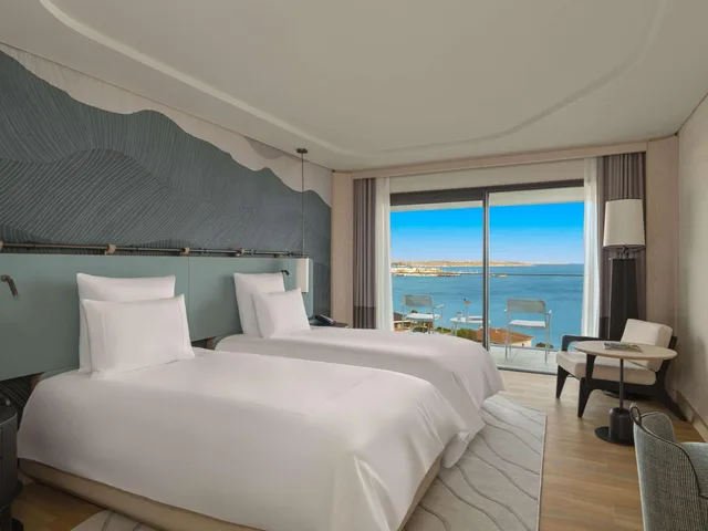 Swiss Select, Twin Beds, Sea View, Swissotel Resort and Spa Cesme 2/7
