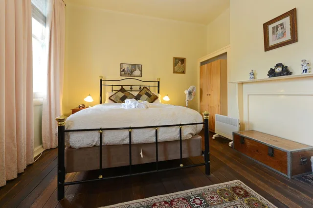 جناح بسرير كوين، Edinburgh Gallery Bed Breakfast 2/3