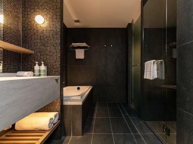 Presidential, Suite, King Bed, Novotel Sydney Cabramatta 4/5