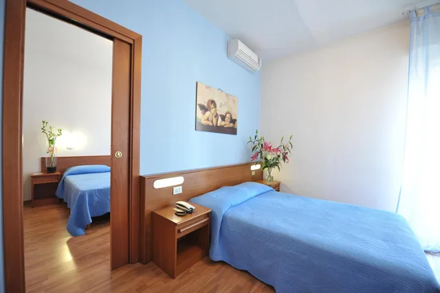 غرفة رباعية، Astor Hotel Perugia 4/9