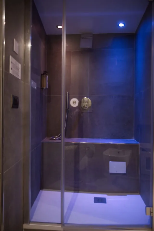 غرفة بسرير مزدوج أو سريرين منفصلين، Wellness Home Rome 5/5