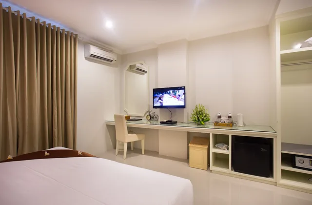 غرفة سوبيريور بسرير كينج، Amalfi Seminyak 2/7