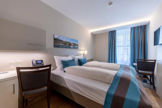 غرفة بسرير كوين، Trip Inn Zurich Hotel 2/4