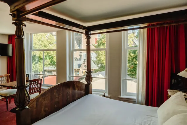 Classic, Double Bed, Church View، Ambassador City Centre Hotel 7/10