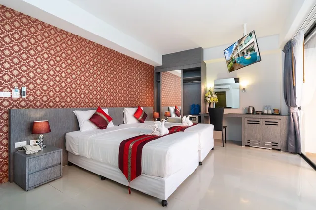 2 Bedrooms, Family, King and Twin Beds, Pool Access، The Thames Pool Access Resort 4/6