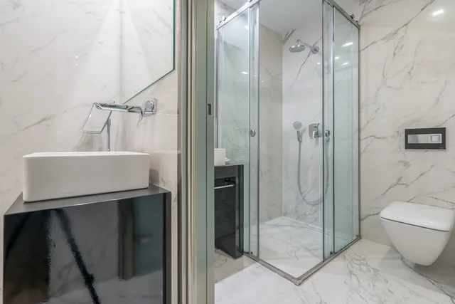 غرفة تنفيذية بسرير كينج، Balcony Hotel 5/6
