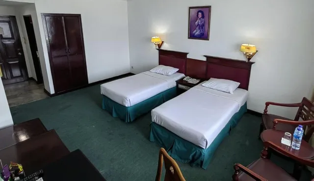 غرفة بسرير مزدوج أو سريرين منفصلين، Pia Hotel Bandung 1/7