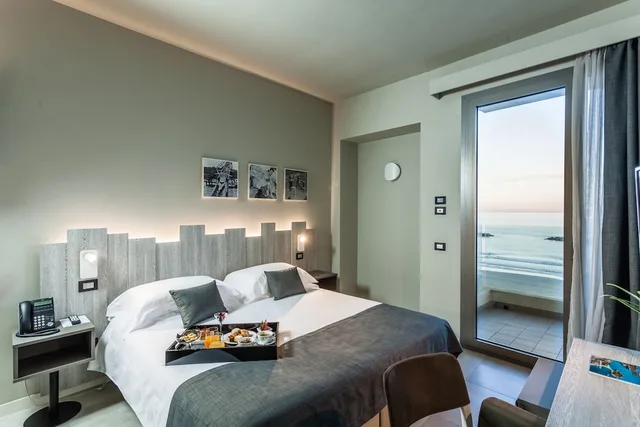 Executive, Triple, 1 Queen and 1 Single Bed, Sea View, Nautilus Family Hotel 5/10