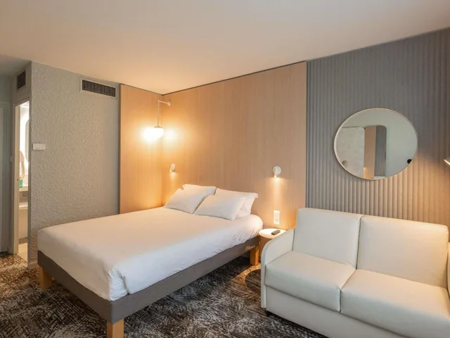 غرفة سوبيريور مفردة بسرير كوين مع أريكة، Novotel Macon Nord 12/17