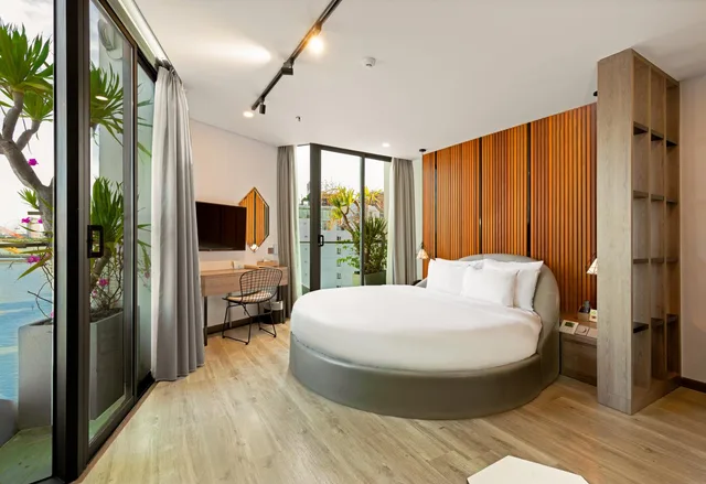 Deluxe, Queen Bed, River Front, Balcony، HAIAN Riverfront Hotel 3/7