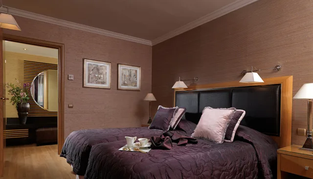 جناح رئاسي بسريرين منفصلين وسرير كينج، Divani Caravel Hotel 2/3