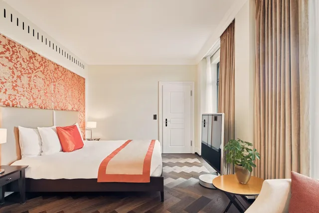 Deluxe, Suite, Panoramic View, Butler, Living Area, Jetted Tub، The Dolder Grand 1/4