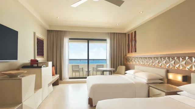 Club, Double Bed, Ocean Front, HYATT ZIVA CANCUN 1/3