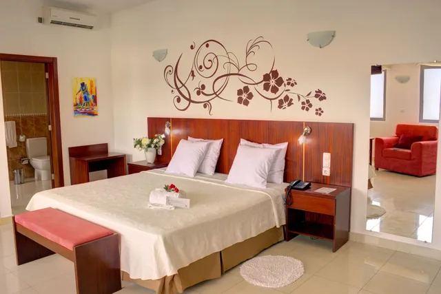 Suite, Double Bed, 2 Sofa, Balcony, Hotel LIVVO Don Paco 5/10