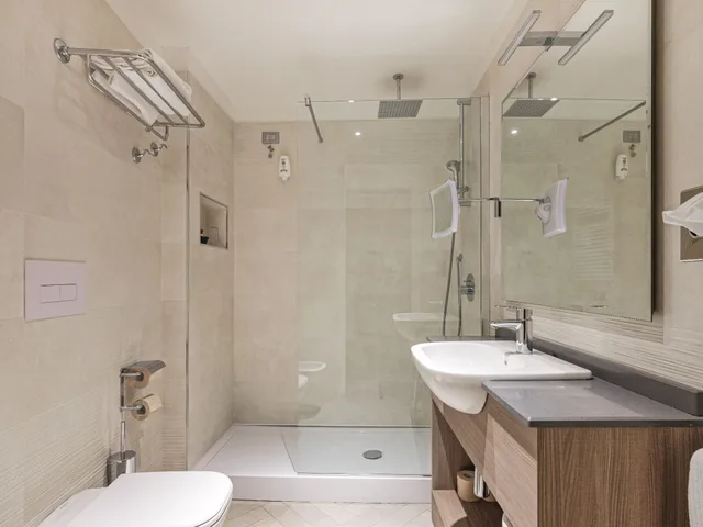 غرفة سوبيريور ثلاثية، Hotel Cristina 5/5