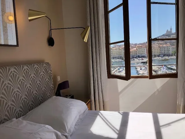 غرفة قياسية، Hotel Bellevue Marseille 1/1