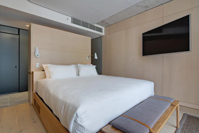 Sky, Bathtub، Zara Tower Serviced Apartments 9/10