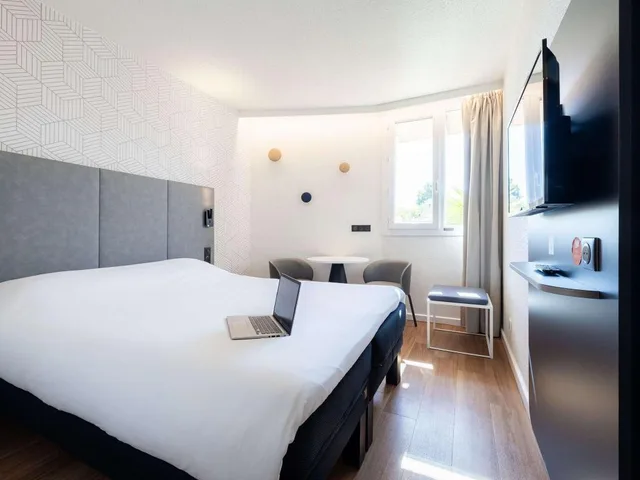 Standard, Double Bed, Ibis Budget Beziers Est Mediterranee 1/7