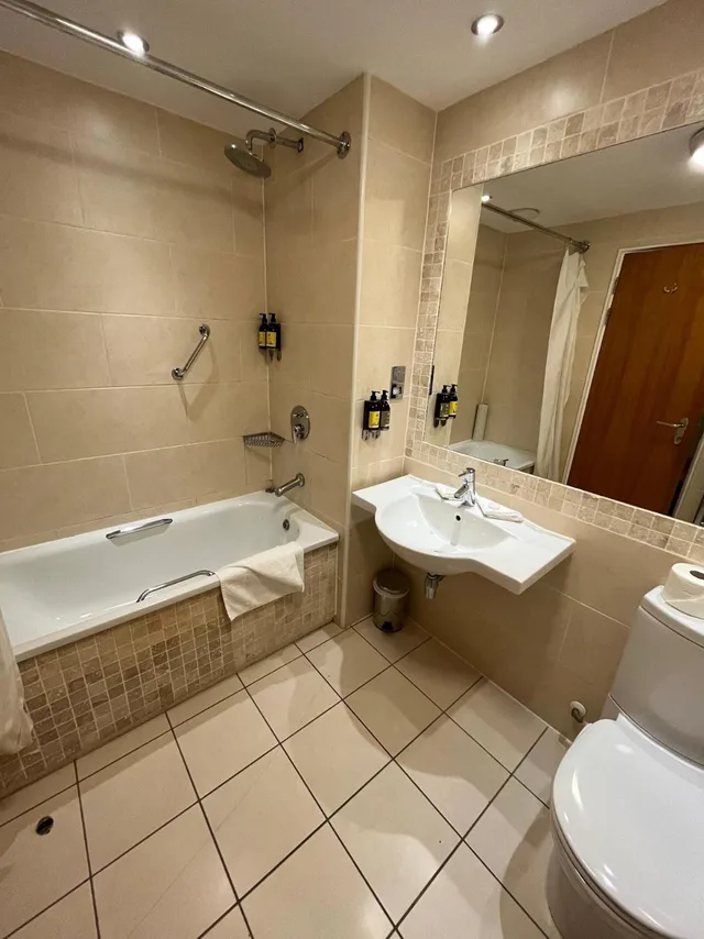 Standard, Triple, Headfort Arms Hotel 4/4