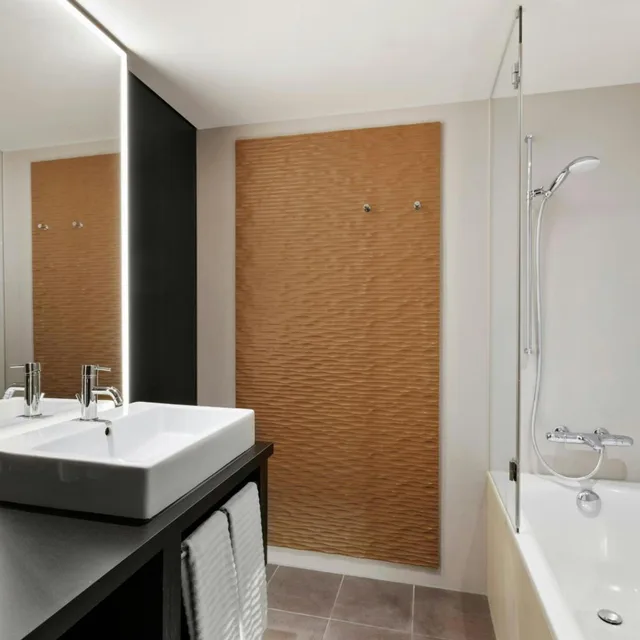 غرفة بسرير مزدوج مع دخول صالة النادي، RENAISSANCE ZURICH TOWER HOTEL 4/5