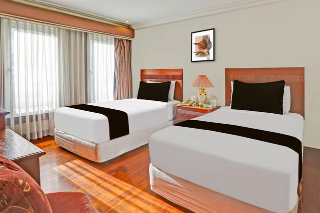 سكن مشترك للنساء، Townhouse OAK Makati Manila Near PNR Pasay Evangelista formerly VIP Suites 1/6