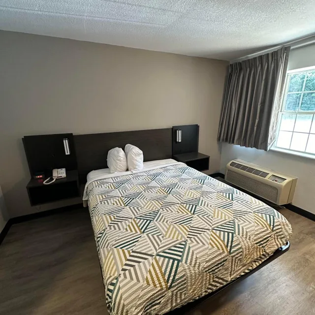 1 Queen Bed - ADA/RI Shower/Non-Smoking، Motel6 Columbus, GA - Columbus Airport 5/10