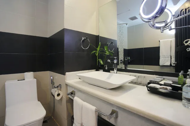 Tower, Deluxe, Double Bed, Sea View، Queenco Casino And Hotel 6/6