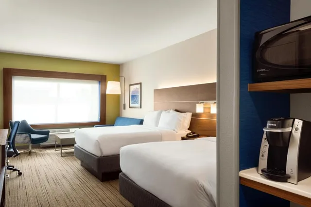 جناح لذوي الإعاقة، Holiday Inn Express Suites West Des Moines Jordan Creek 2/3