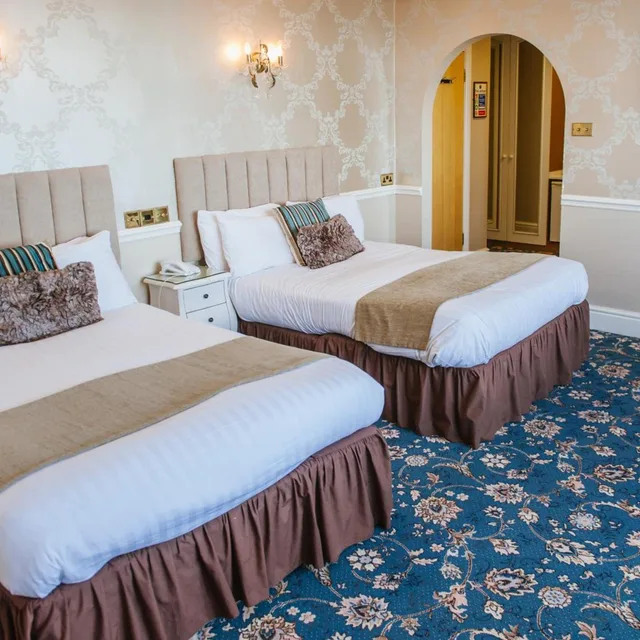 جناح بسرير مزدوج، Doric Hotel 1/4