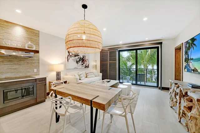 2 Bedrooms, Suite, Beach Side، Bali Hai Beachfront Resort And Spa 6/8