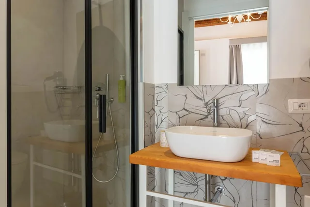 غرفة جونيور ثلاثية بسرير مزدوج بإطلالة على المدينة مع أريكة، Itria Palace 3/3