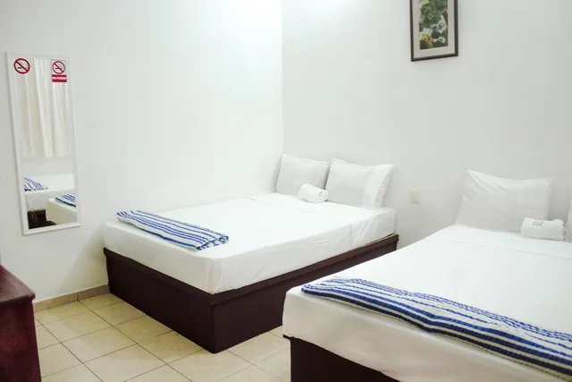 غرفة اقتصادية بسريرين مزدوجين، Hotel OM DownTown 1/2