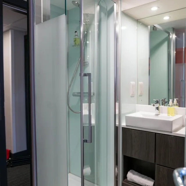 Family, Double or Single Bed، easyHotel Sheffield City Centre 10/10