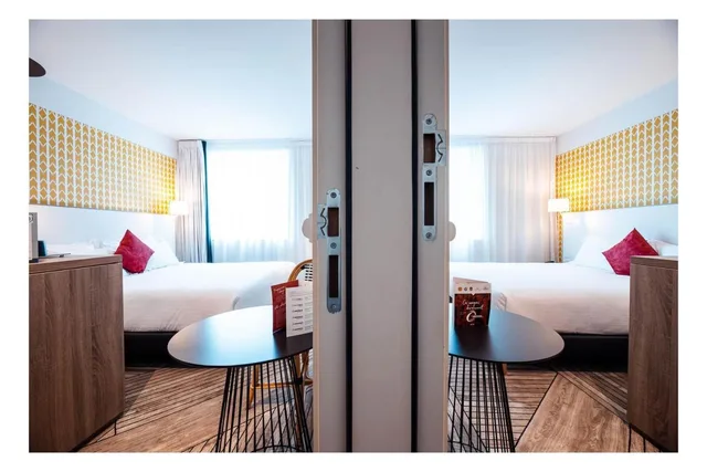 جناح عائلي، The Originals Boutique, Hotel Maison Montmartre Paris Les Puces 4/9