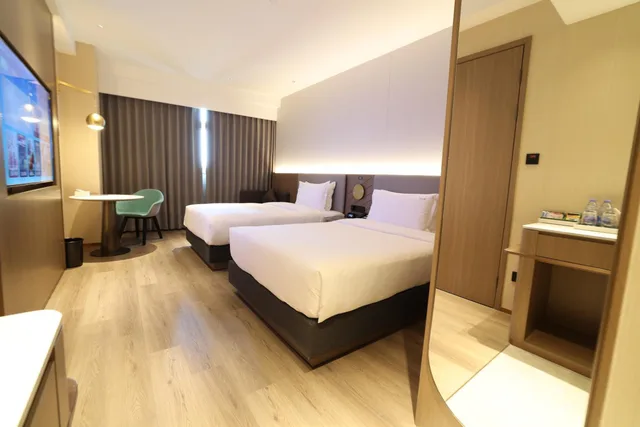 غرفة قياسية بسرير فردي، Holiday Inn Shanghai Jing'an by IHG 4/10