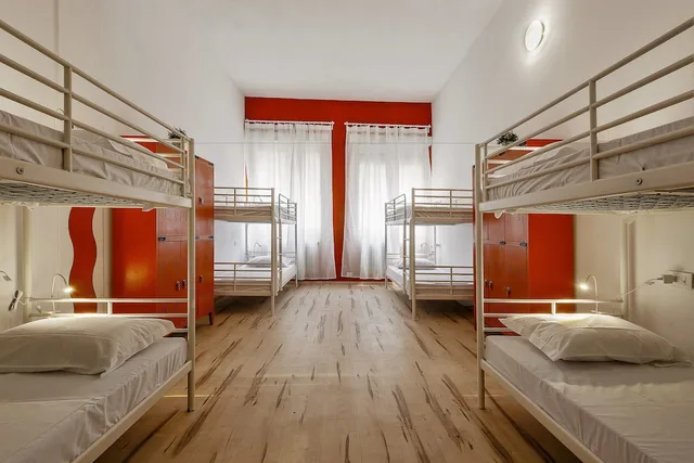 Mixed Dorm, 6 People, 6 Bunk Beds، QUO Milano 2/8