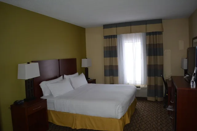 غرفة قياسية بسرير كوين، Holiday Inn Express Hotel And Suites Lancaster 4/10