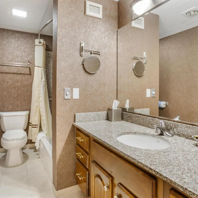 شقة تنفيذية بسرير كينج بغرفة نوم واحدة بمنطقة جلوس بمطبخ، Best Western Plus Morristown Inn 3/4